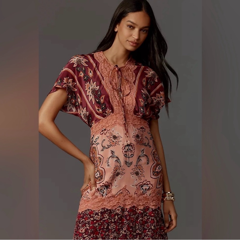 FARM Rio Glam Tapestry Burgundy Short Sleeve Maxi Dress